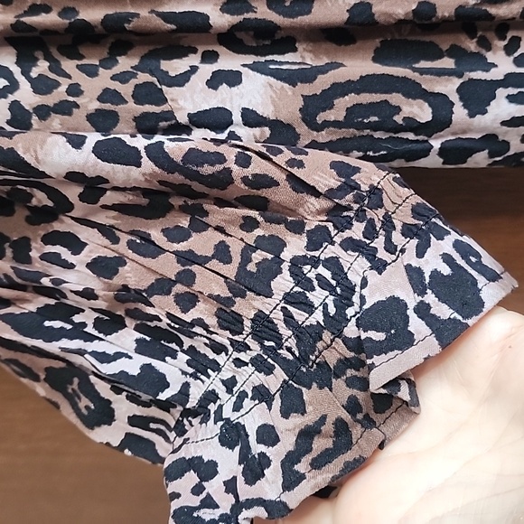 Time and Tru Leopard Wrap Dress Sz L NWT - Picture 5 of 7